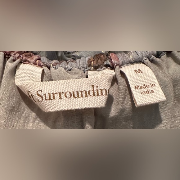 Soft Surroundings 3/4 Sleeve Aitana
Peasant Floral On/Off Shoulder Blouse - Picture 4 of 8